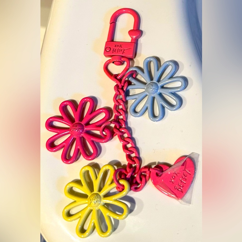 Betsey Johnson Pink, Yellow and Blue Floral Keychain
